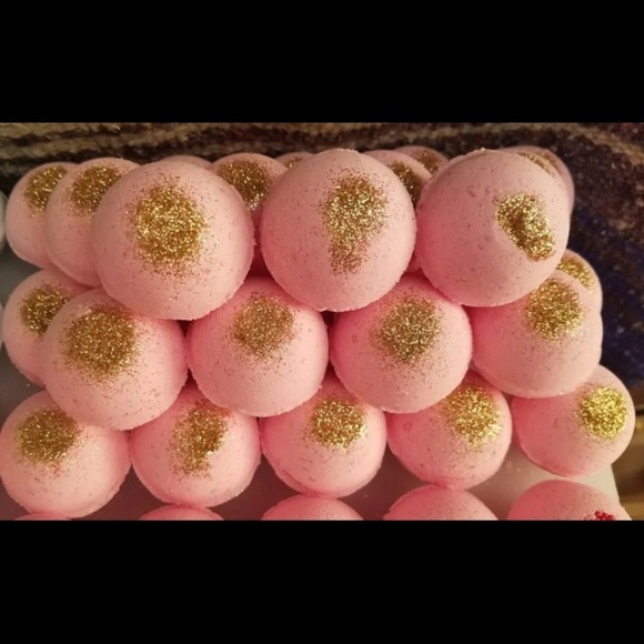 Bitchin bath bombs- 1 for $5, 2 for $7 - Picture 5 of 6